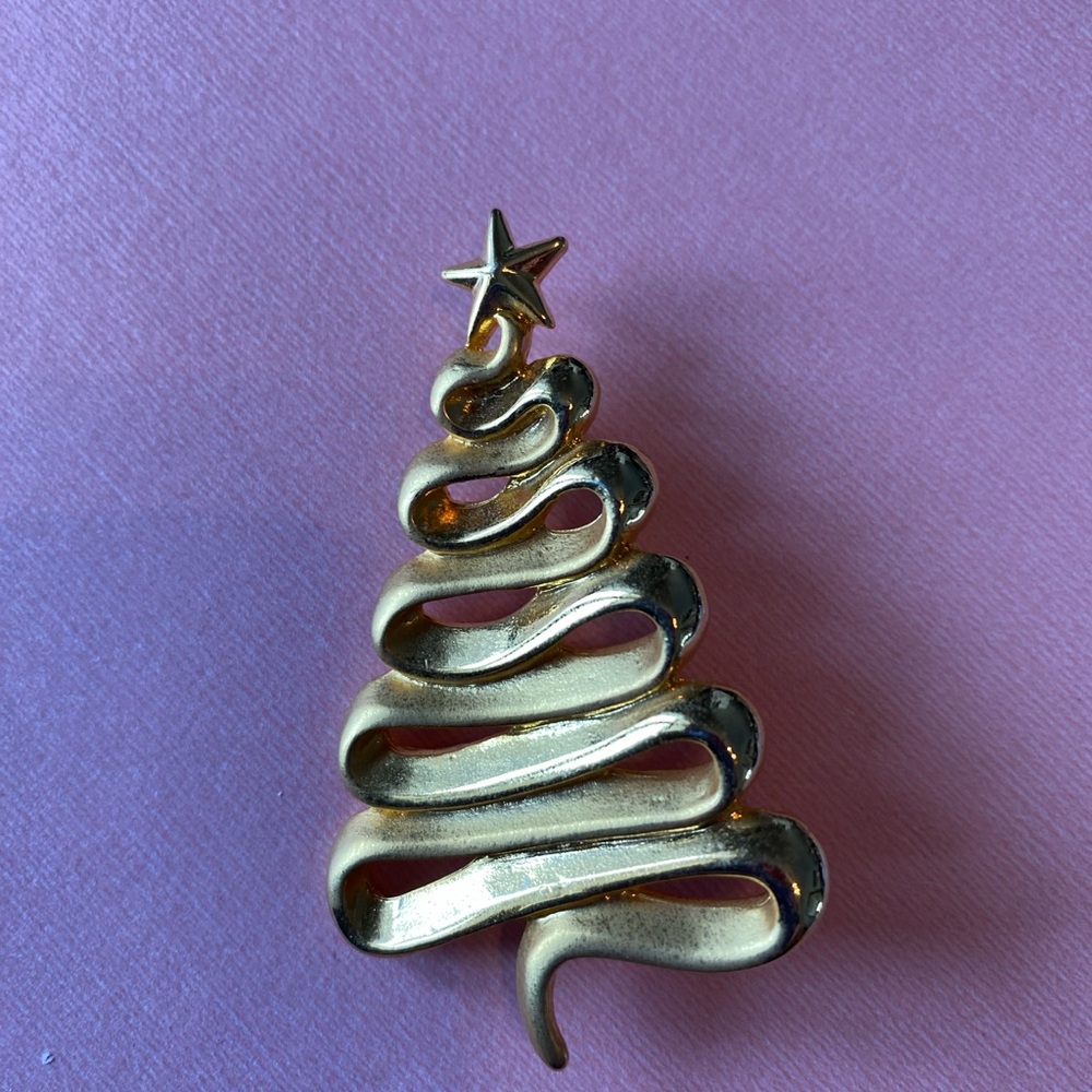 Gold Christmas Tree Brooch